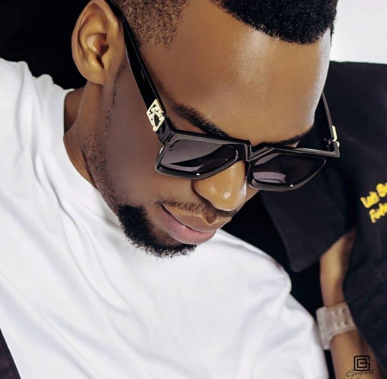 AUDIO: Goodluck Gozbert Ft Bonny Mwaitege – Mugambo Mp3 Download