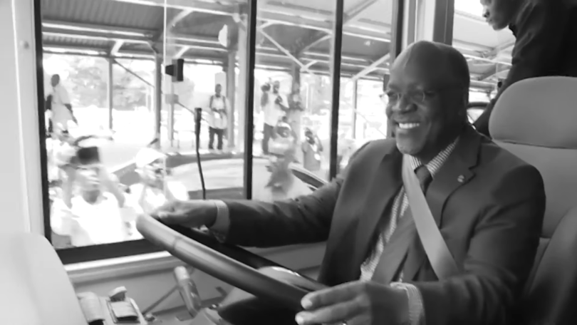 VIDEO: Ommy Dimpoz Ft Mwanafa – Baba Akupokee Mp4 Download