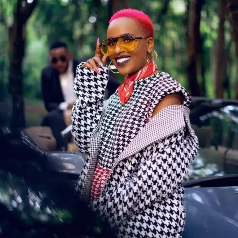 Femi One Ft Domani Mkadinali - Staki
