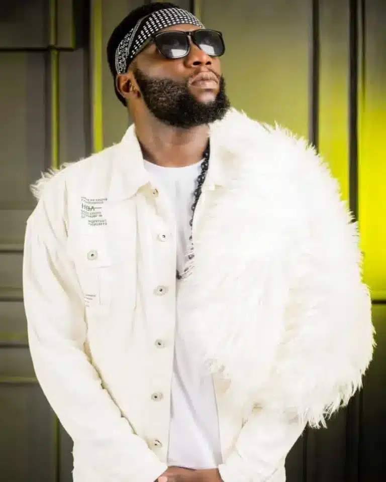 AUDIO: Roma Mkatoliki Ft Darasa X Jos Mtambo - Kaa Tayari Mp3 Download
